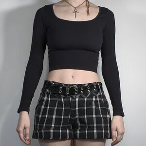 Square Neckline Fitted Longsleeve Crop Top
